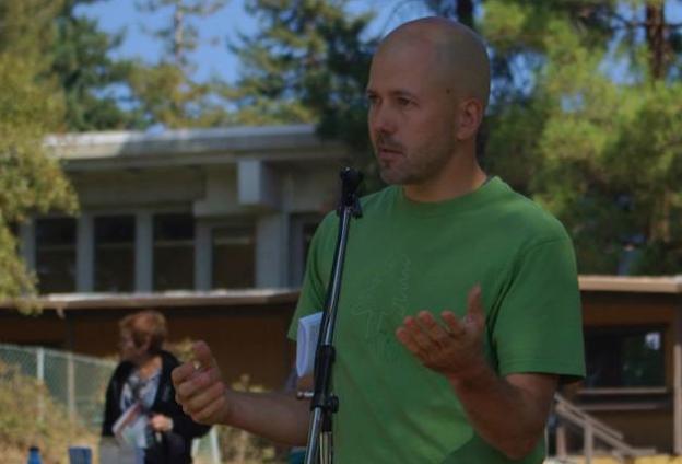 Coastal Watershed Council Executive Director Greg Pepping makes the case for giving our river some love. Photo by Melissa Foley.