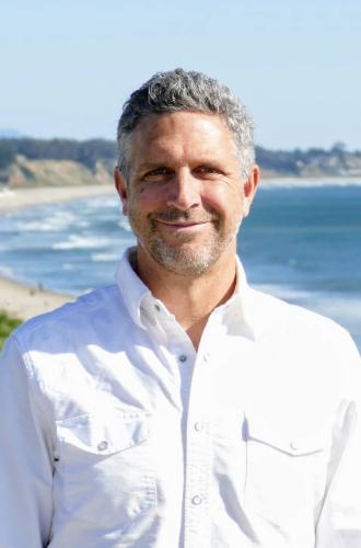 Robert Mazurek, who helped launch the Seafood Watch program for the Monterey Bay Aquarium, put together a coalition of groups from throughout the region to win a big federal grant.